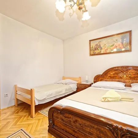 Bogovic 2407 Malinska