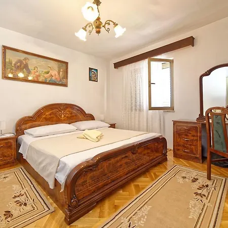 Guest house Bogovic 2407 Malinska
